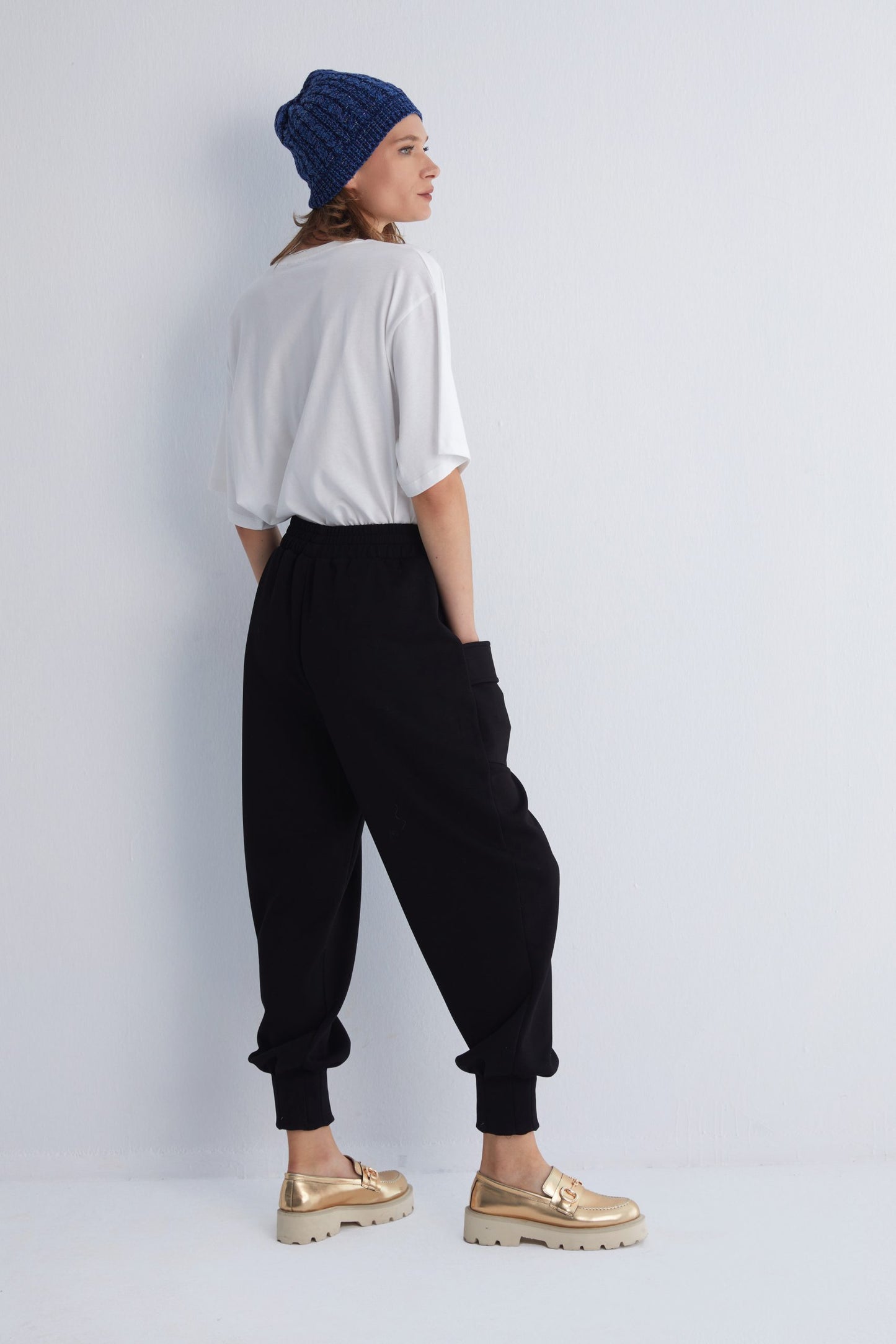 Stylish Comfort Chakra Black Cargo Pants