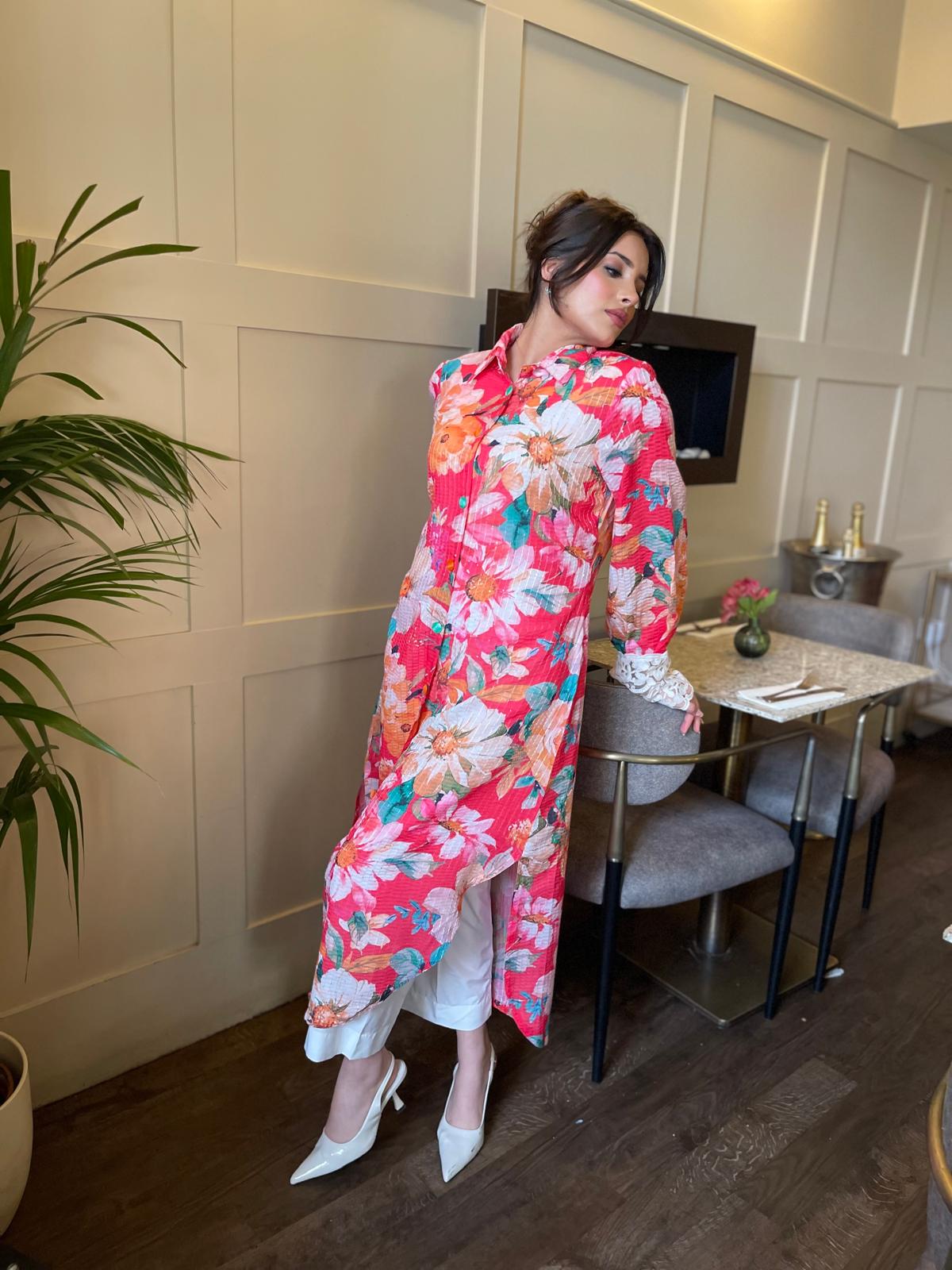 Lace Bouquet Long Shirt