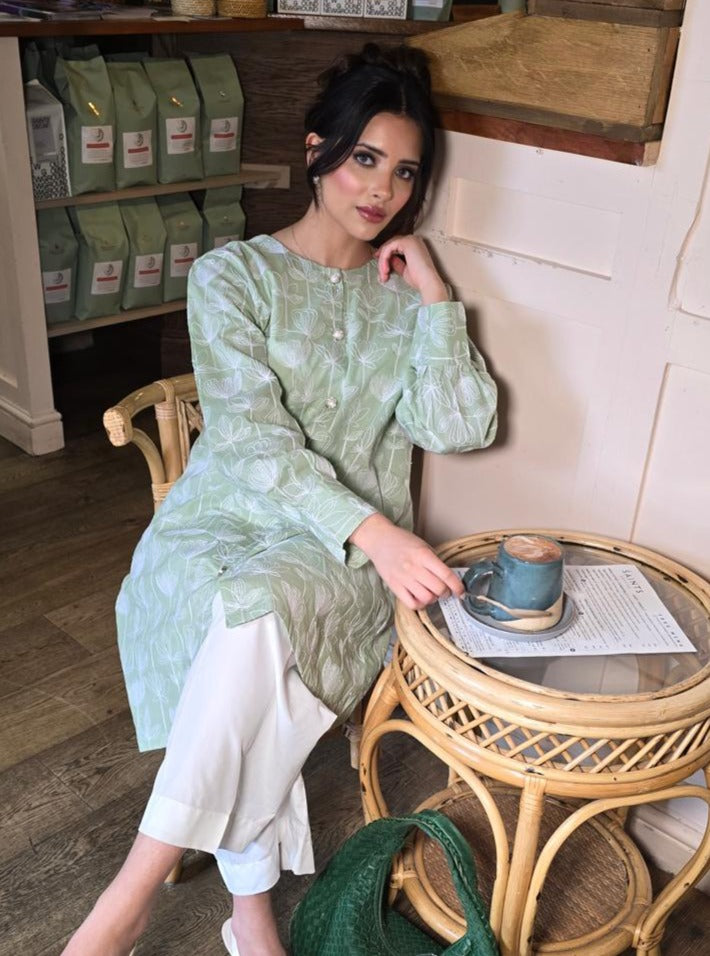 White tulip shirt with front buttons