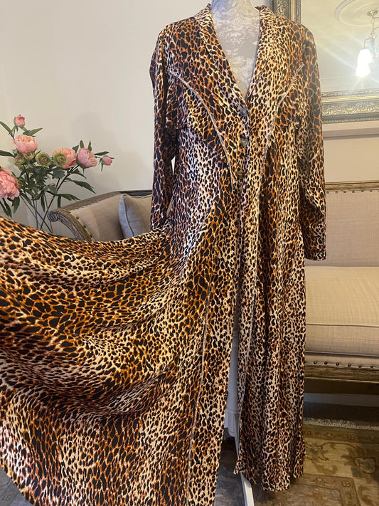Wild Grace – Cheetah Print Open Maxi Trench Dress